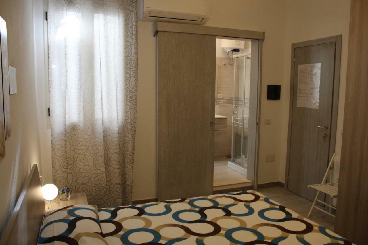 B&B Castello Salvaterra 伊格莱西亚斯 外观 照片
