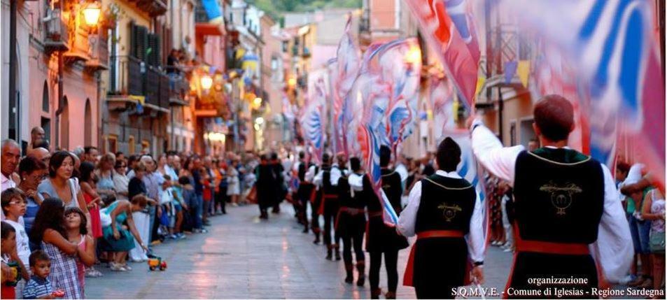 B&B Castello Salvaterra 伊格莱西亚斯 外观 照片